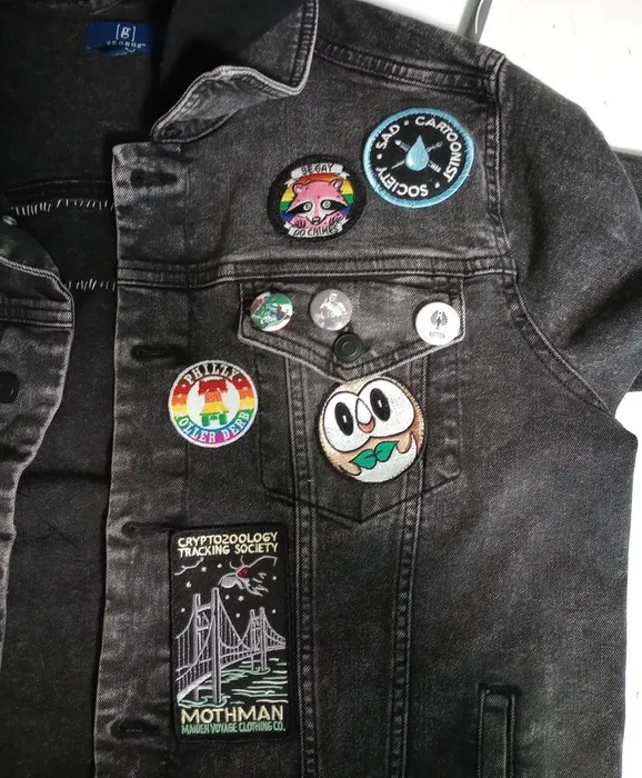 CustomRibbonsNow.Com - Embroidered Patches
