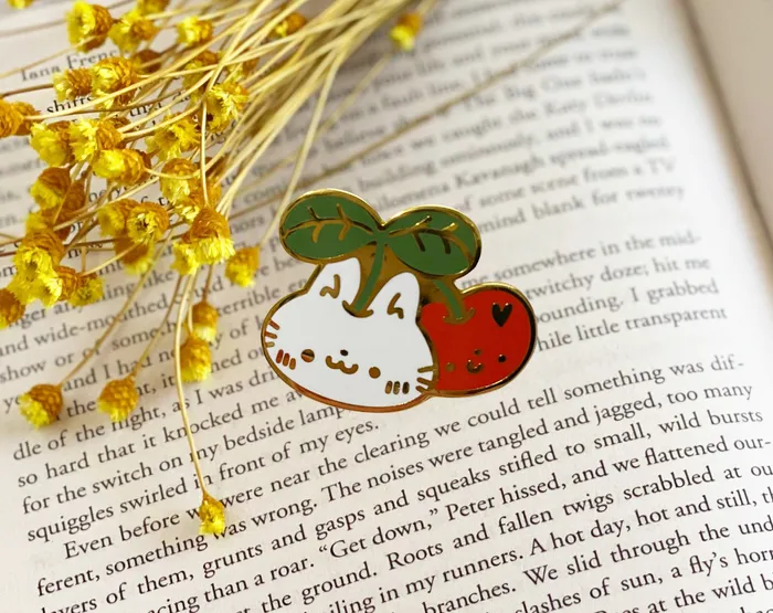 CustomRibbonsNow.Com - Hard Enamel Pin