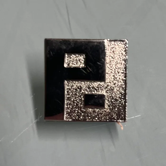 CustomRibbonsNow.Com - Die Struck Pin