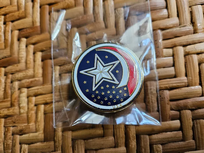 CustomRibbonsNow.Com - Hard Enamel Pin