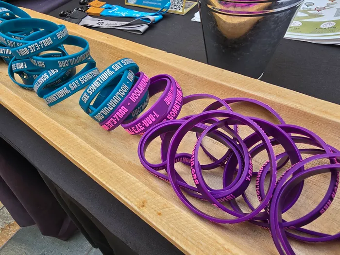 CustomRibbonsNow.Com - Embossed Printed