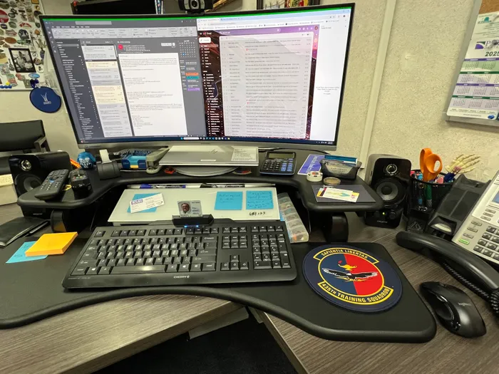 CustomRibbonsNow.Com - Custom Round Mouse Pad