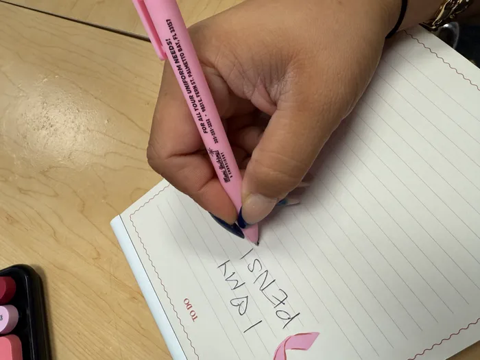 CustomRibbonsNow.Com - Easy Click Minimalist Plastic Ball Pen