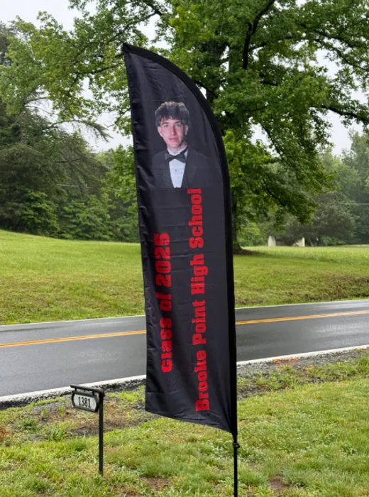 CustomRibbonsNow.Com - Feather Flag