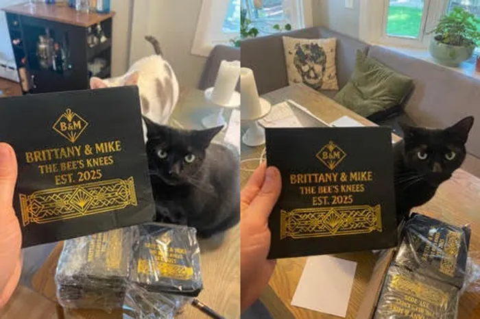 CustomRibbonsNow.Com - Custom Foil Stamped Beverage Napkin