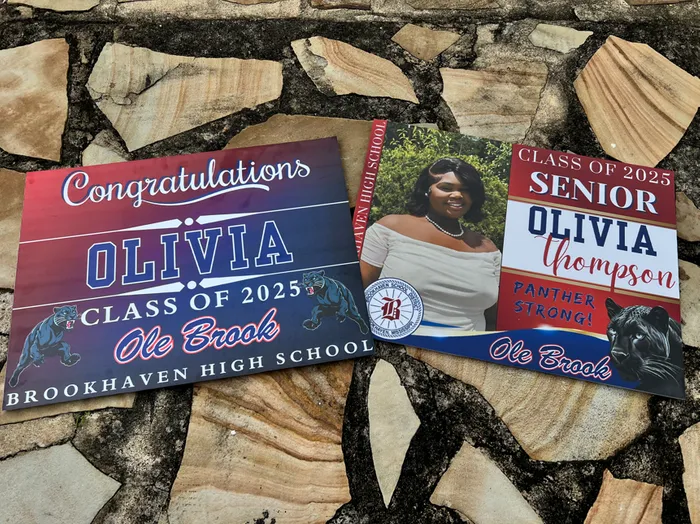 CustomRibbonsNow.Com - Graduation Outdoor Yard Sign