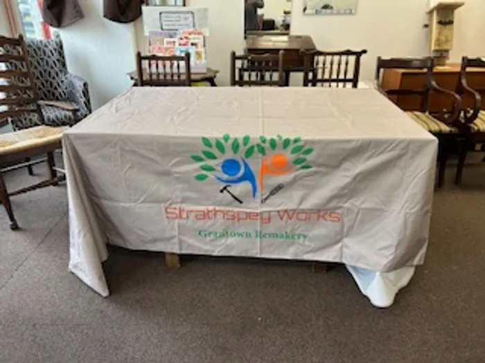 CustomRibbonsNow.Com - Custom Rectangle Table Covers