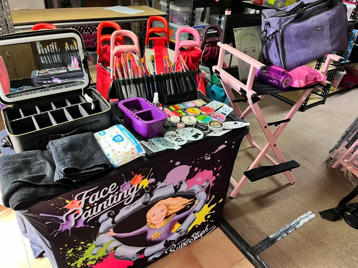 CustomRibbonsNow.Com - Custom Square Table Covers