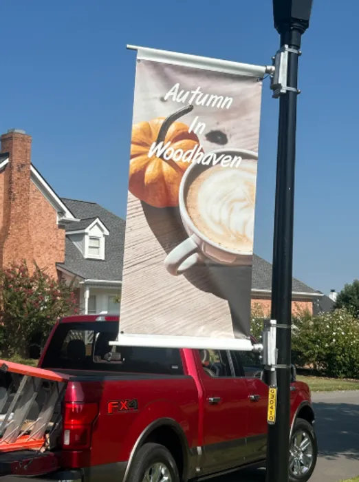 CustomRibbonsNow.Com - Pole Banners