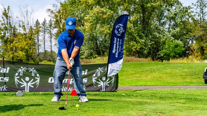 CustomRibbonsNow.Com - Feather Flag