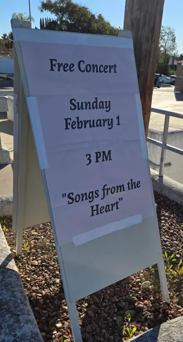 CustomRibbonsNow.Com - Custom Vinyl Banners