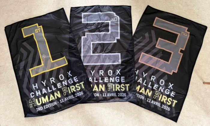 CustomRibbonsNow.Com - Custom Fabric Banners