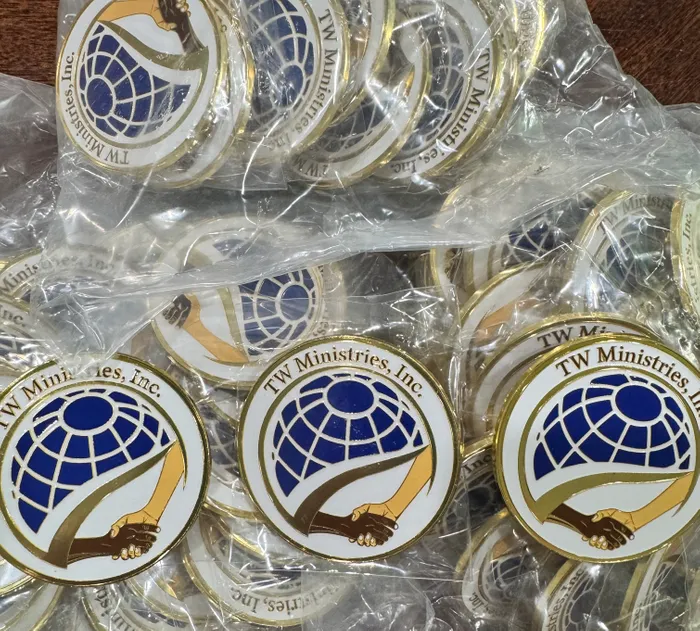 CustomRibbonsNow.Com - Hard Enamel Pin