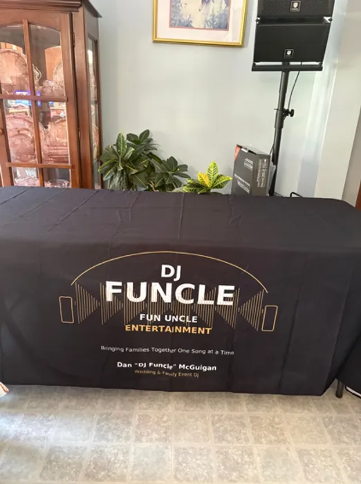 CustomRibbonsNow.Com - Custom Rectangle Table Covers
