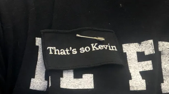 CustomRibbonsNow.Com - Embroidered Patches