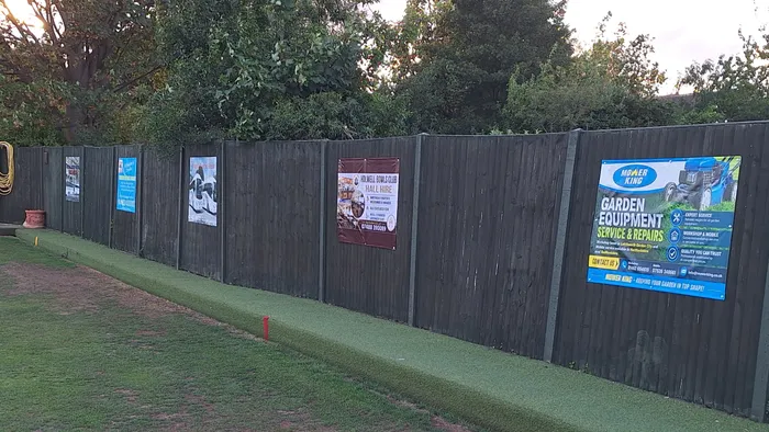 CustomRibbonsNow.Com - Custom Vinyl Banners