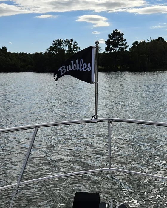 CustomRibbonsNow.Com - Burgee Flag