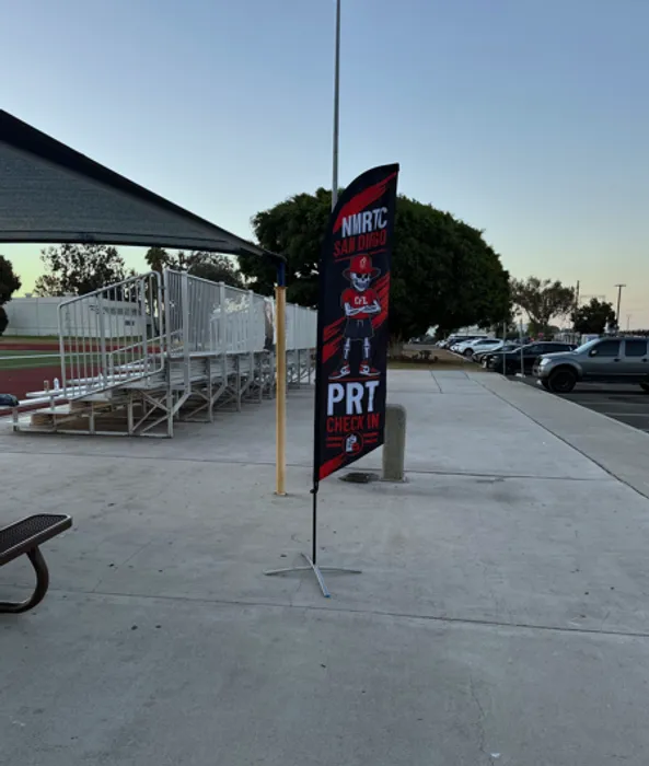 CustomRibbonsNow.Com - Custom Blade Flags