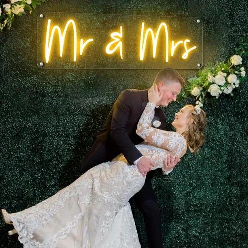 Mr & Mrs Neon Sign - Custom Ribbons Now